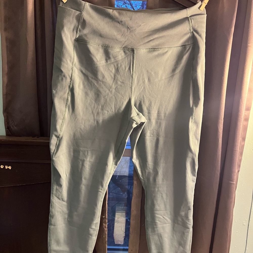 Reebok Gray/green Leggings for Women